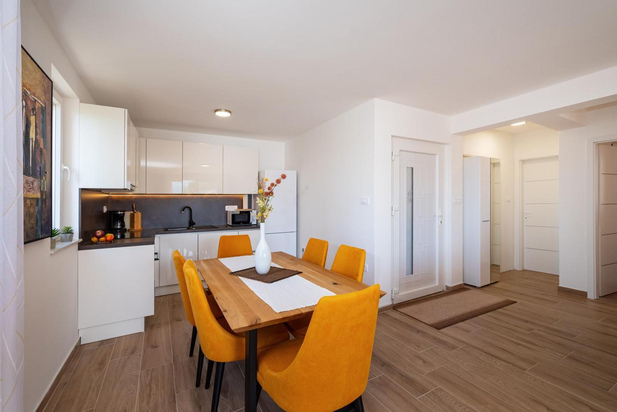 Apartmani Lelu Pridraga ภายนอก รูปภาพ